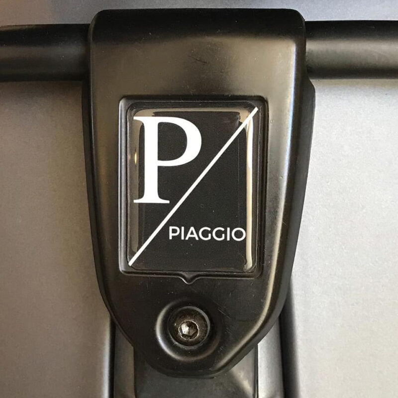 Logo Holder / Logo Holder Front Bracket Sprint / Primavera - Image 3