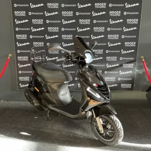 Piaggio Zip 50 - Moped - 2021 - Euro4 - Schwarz glänzend