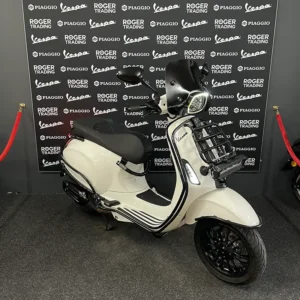 Vespa Sprint 50 - Moped - 2022 - Euro5 - 80cc - Bianco Innocenza