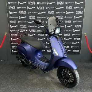 Vespa Sprint 50 - Moped - 2022 - Euro5 - San Marino Blue Matt